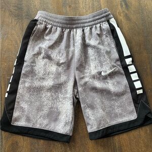 Nike Elite Boys shorts - grey - excellent condition - size large